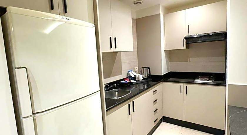 King Suites Hotel
