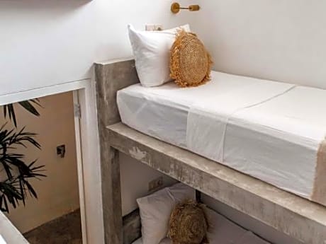 Bed in 4-Bed Mixed Dormitory Room