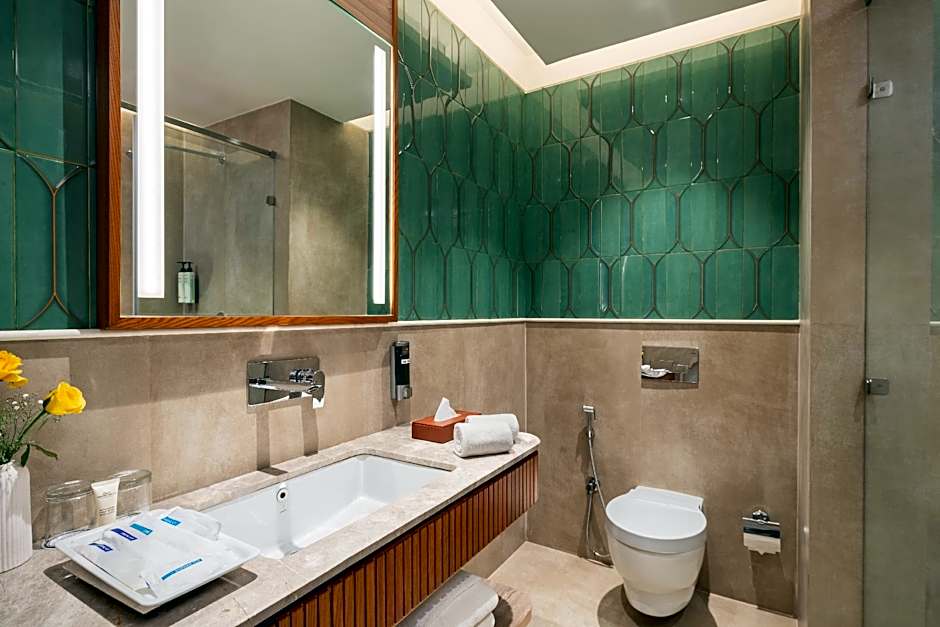 Nidhivan Sarovar Portico