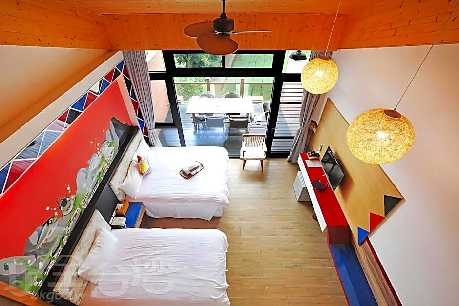 Applause In The Mountain