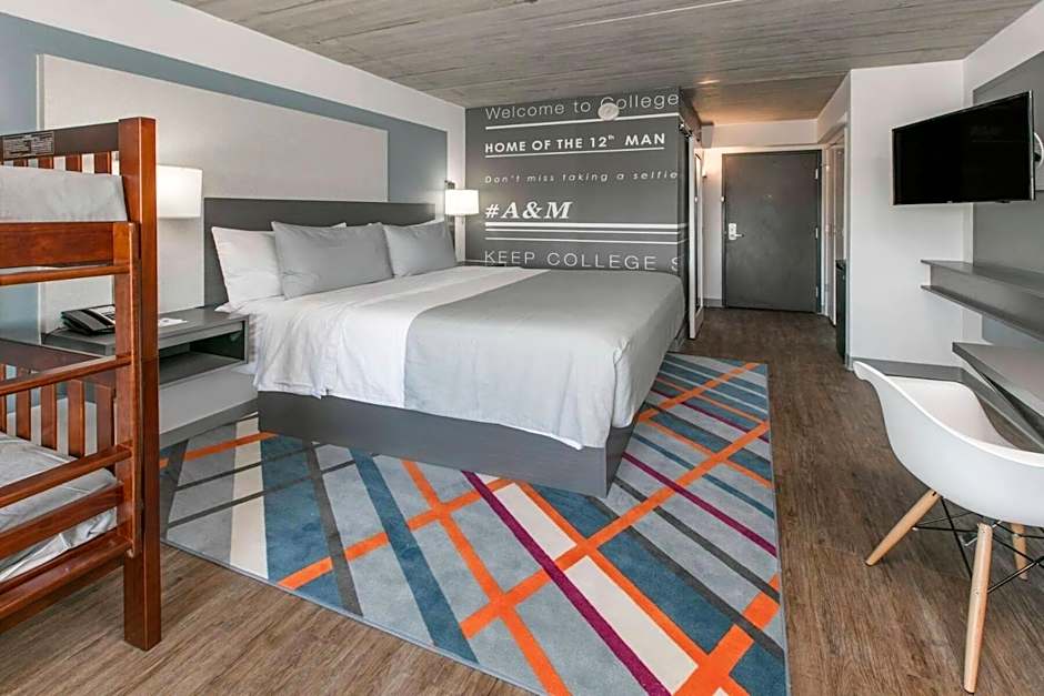 voco College Station Aggieland