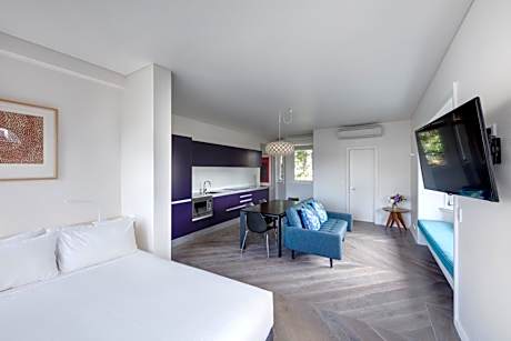 Executive Apartment with view