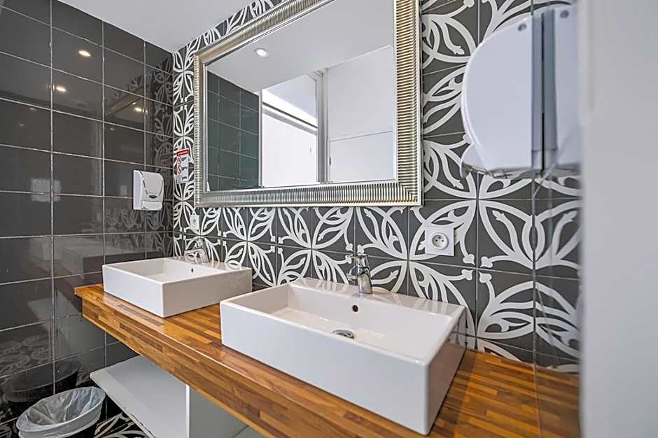Le Couvent - Hostel