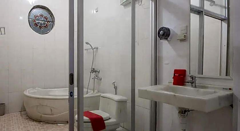 RedDoorz Syariah @ Jalan Ahmad Yani Jambi