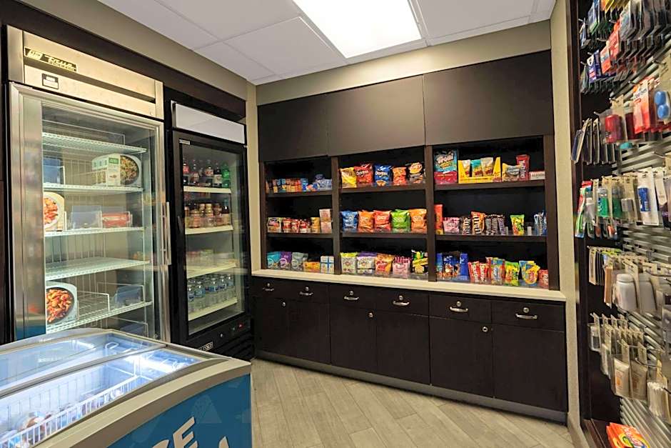 La Quinta Inn & Suites by Wyndham Pueblo