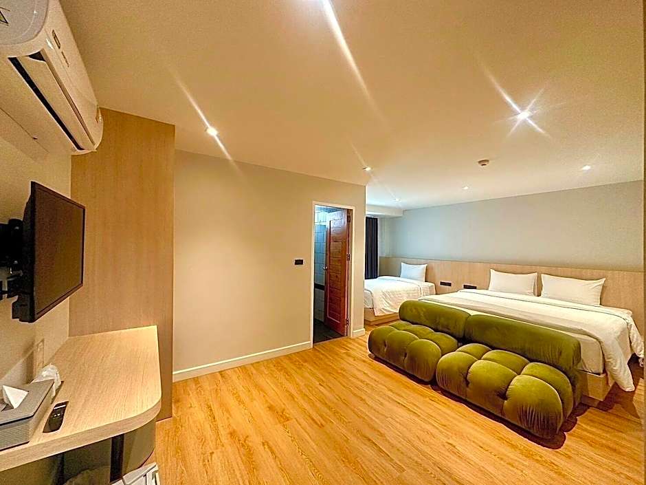 V1  Boutique Hotel