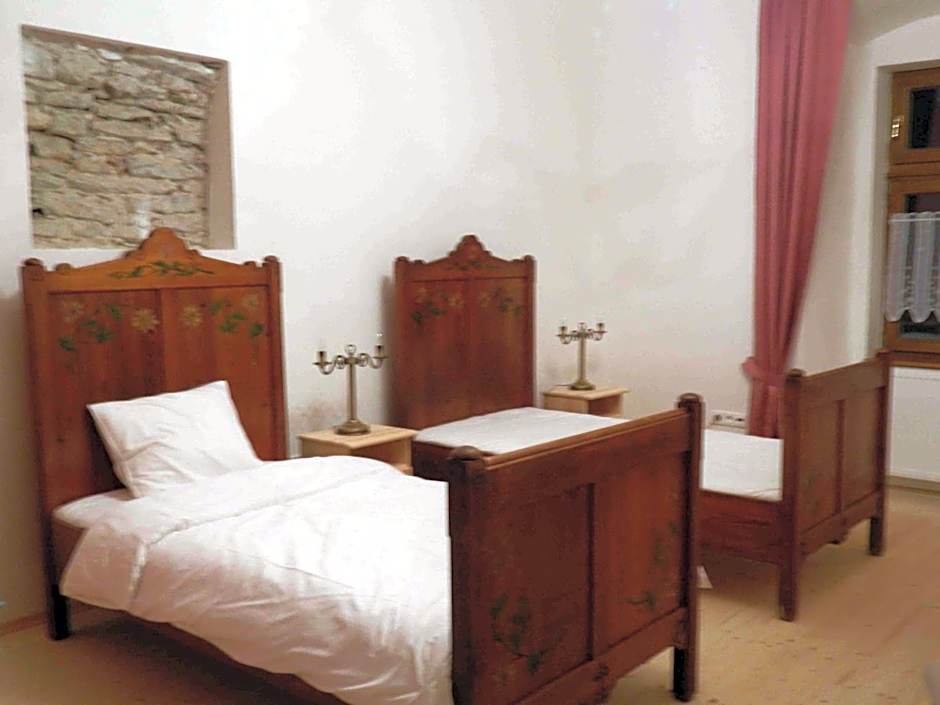 Kaštieľ Biela Dáma a Čierny Rytier