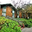 Apple Tree Inn