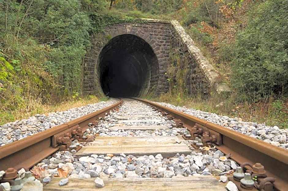 Hotel Isaraiko Spiti Agia Theodora