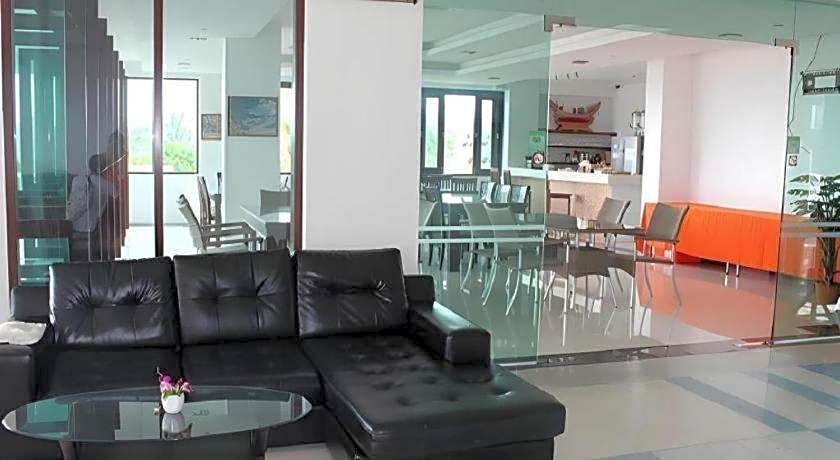 Grand Hill Residence