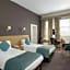 The Carlton Hotel