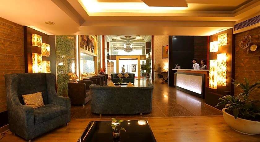 Hotel Gateway Grandeur