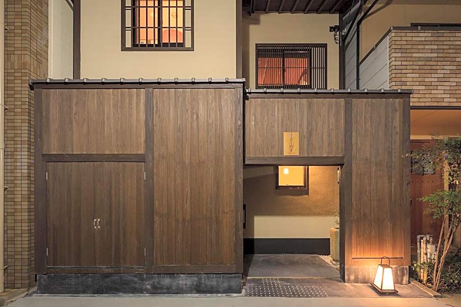 Fujinoma Machiya House