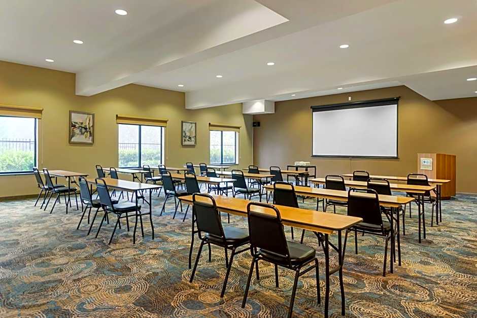 Best Western Plus Lacey Inn & Suites
