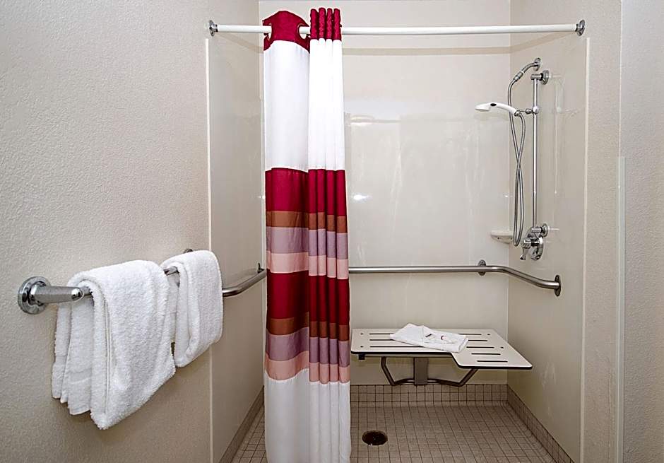 Red Roof PLUS+ Washington DC - Rockville