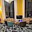 Super 8 by Wyndham Staunton