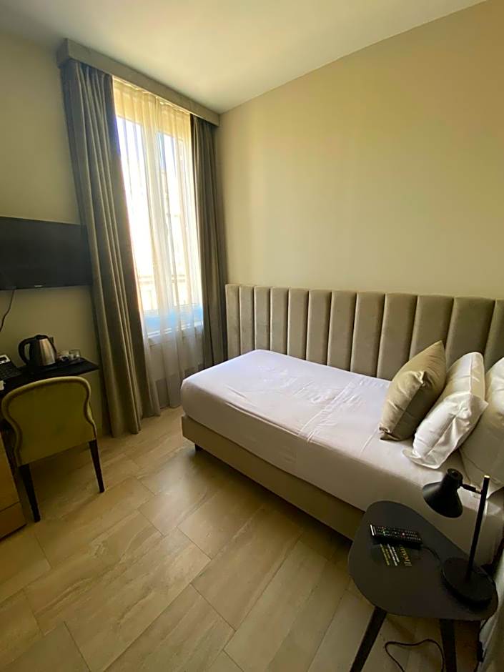 Otivm Hotel