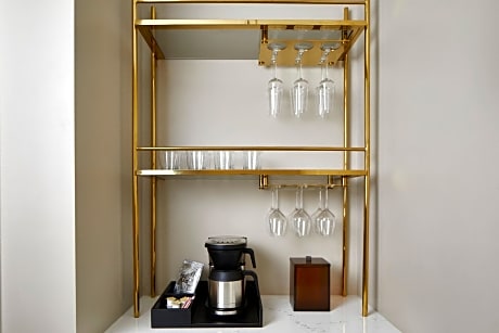 Deluxe Room, 2 Queen Beds, Balcony