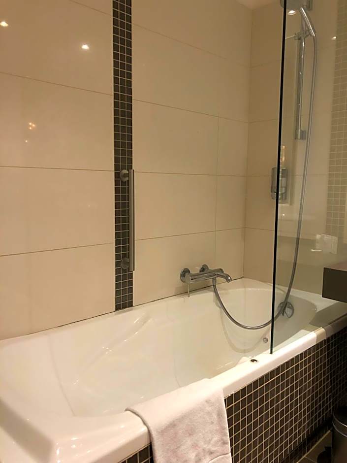 Martin's Chateau Du Lac