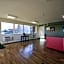 HomeTowne Studios Denver - Lakewood West