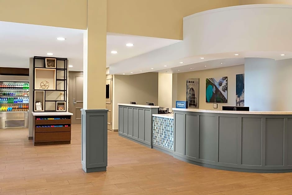 DoubleTree By Hilton Campbell - Pruneyard Plaza