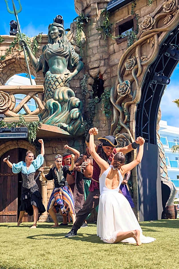 Pirates Village