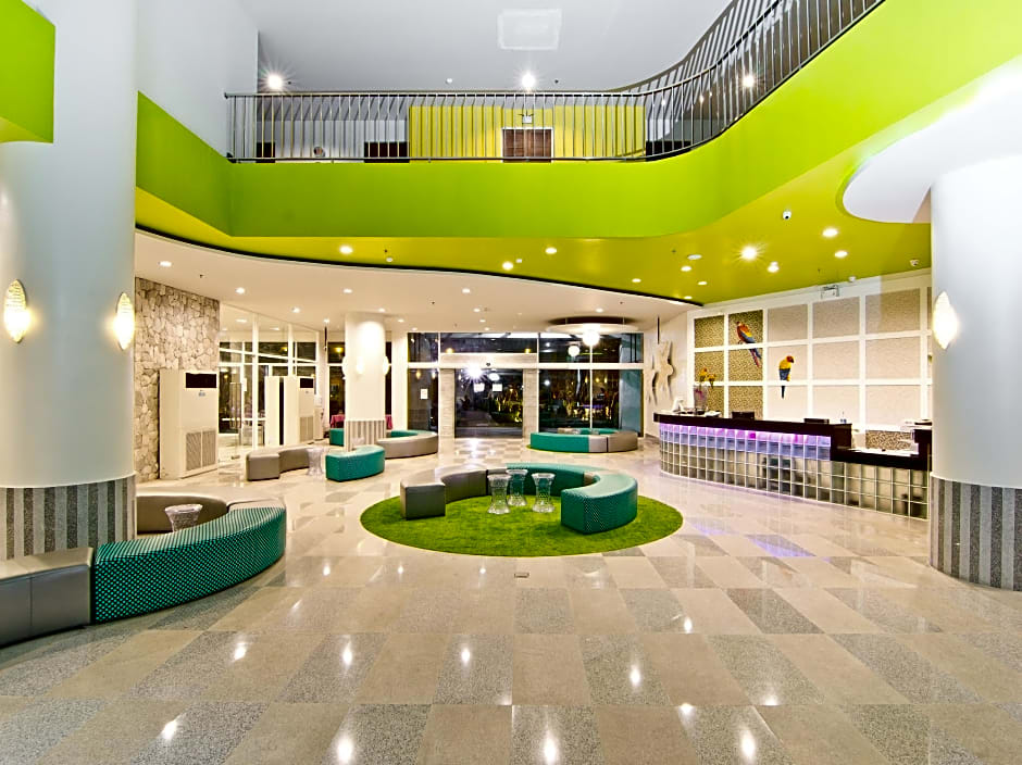 Grand Bella Hotel (SHA Plus)