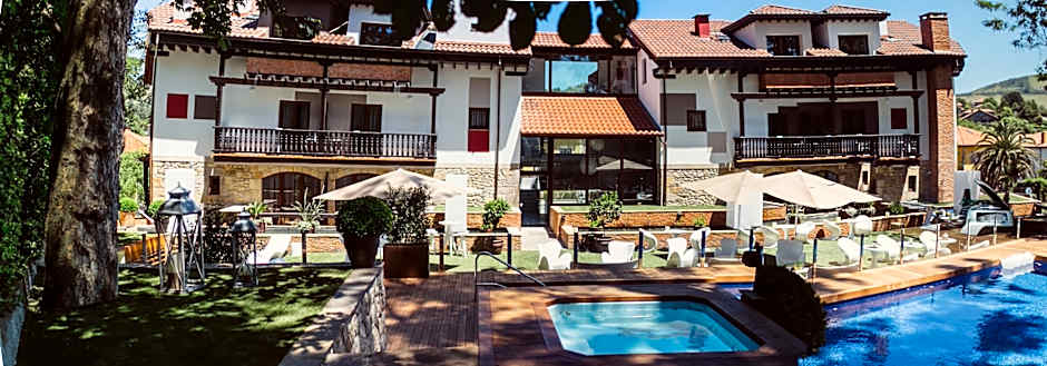 Hotel Cuevas