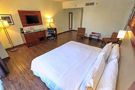 Standard King Room - Accessible