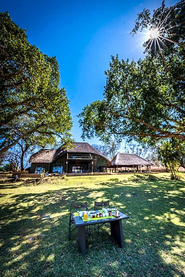 Maninghi Lodge
