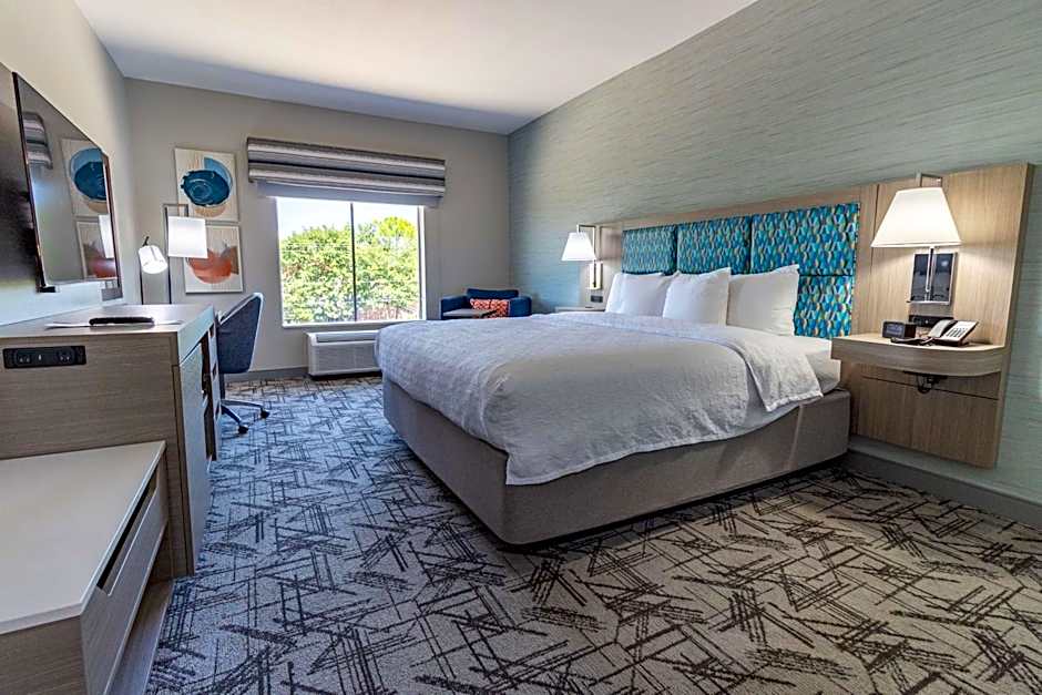 Hampton Inn By Hilton & Suites Denton