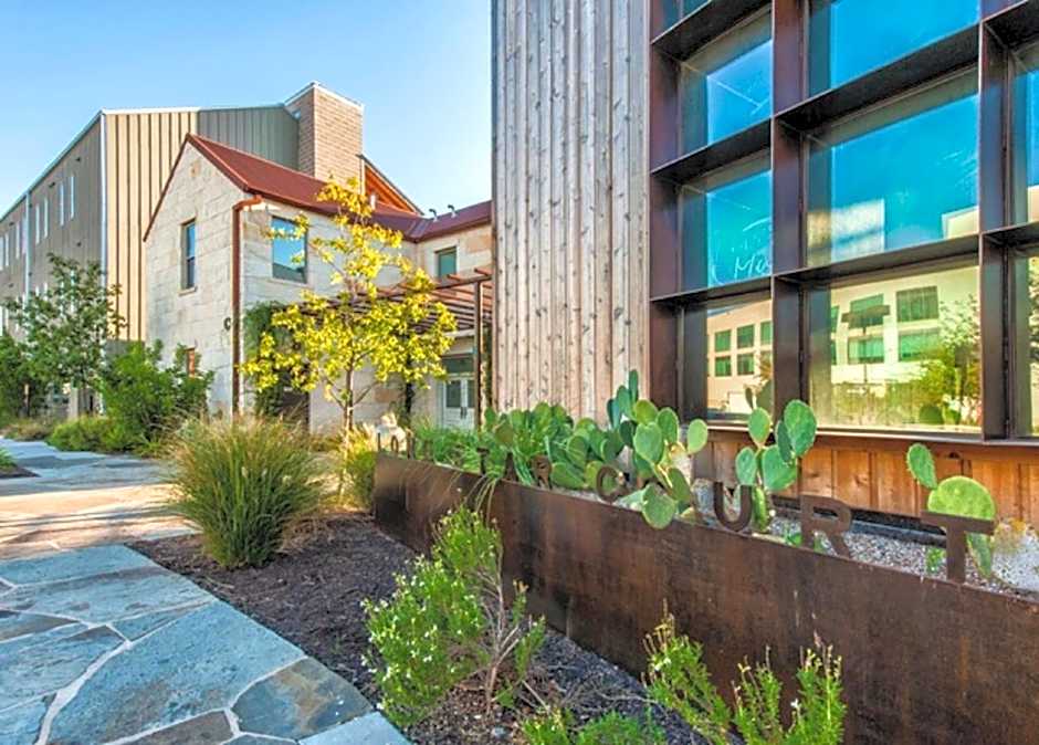Lone Star Court, by Valencia Hotel Group