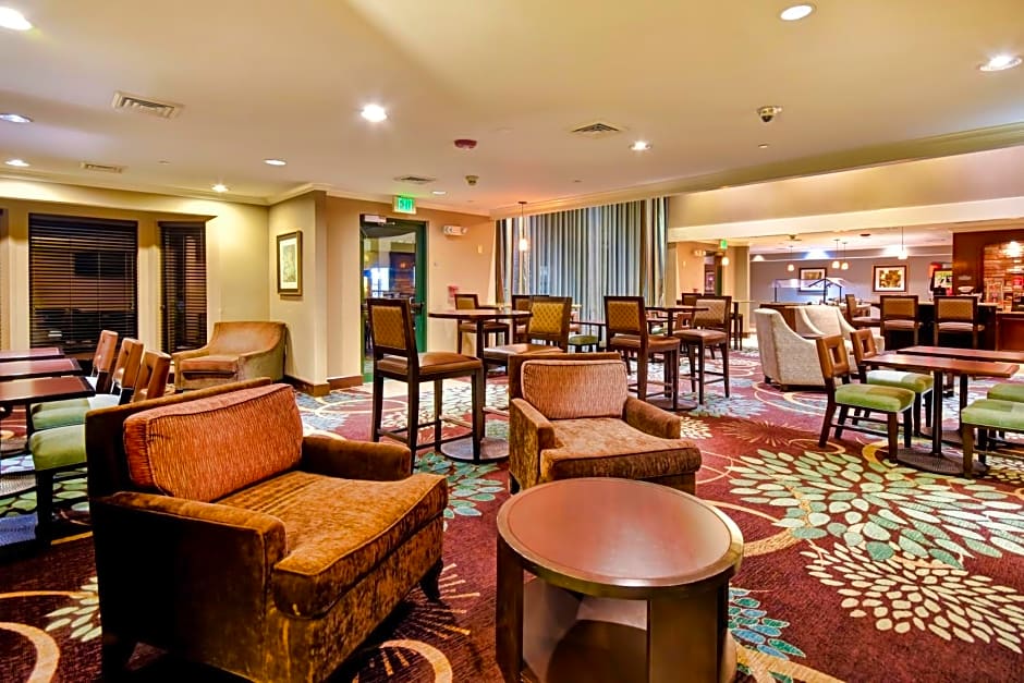 Staybridge Suites Middleton/Madison-West