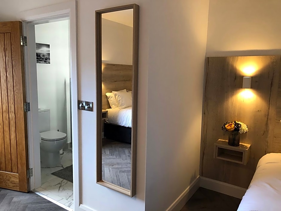 McNaughton Guestrooms