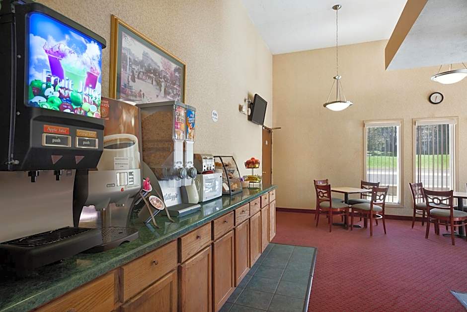 Travelodge by Wyndham La Porte/Michigan City Area