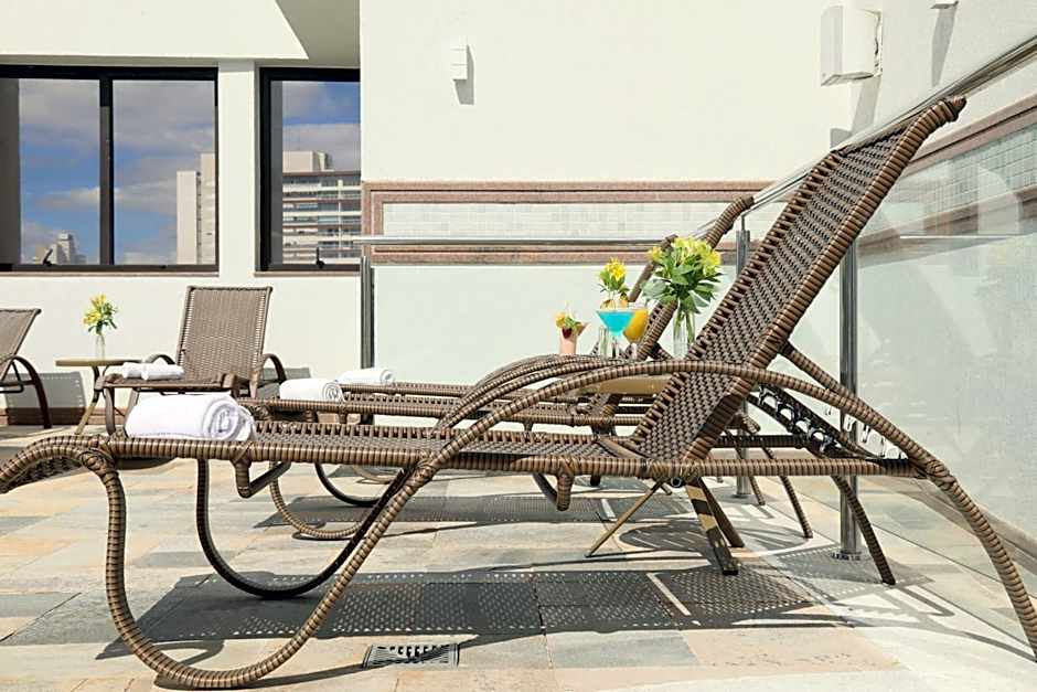 Golden Tulip Goiania Address