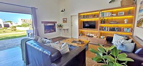 Amia House Struisbaai