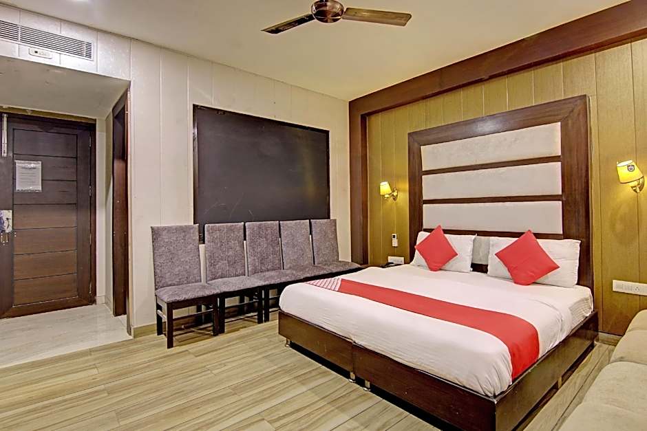 OYO 26766 Laxmi Abode – Delhi, NY