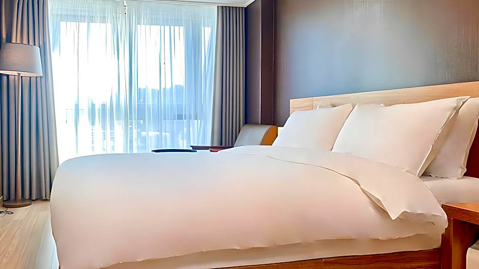 Chungchoho Best Hotel