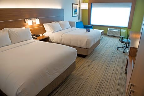 Suite with Two Queen Beds - Hearing Accessible