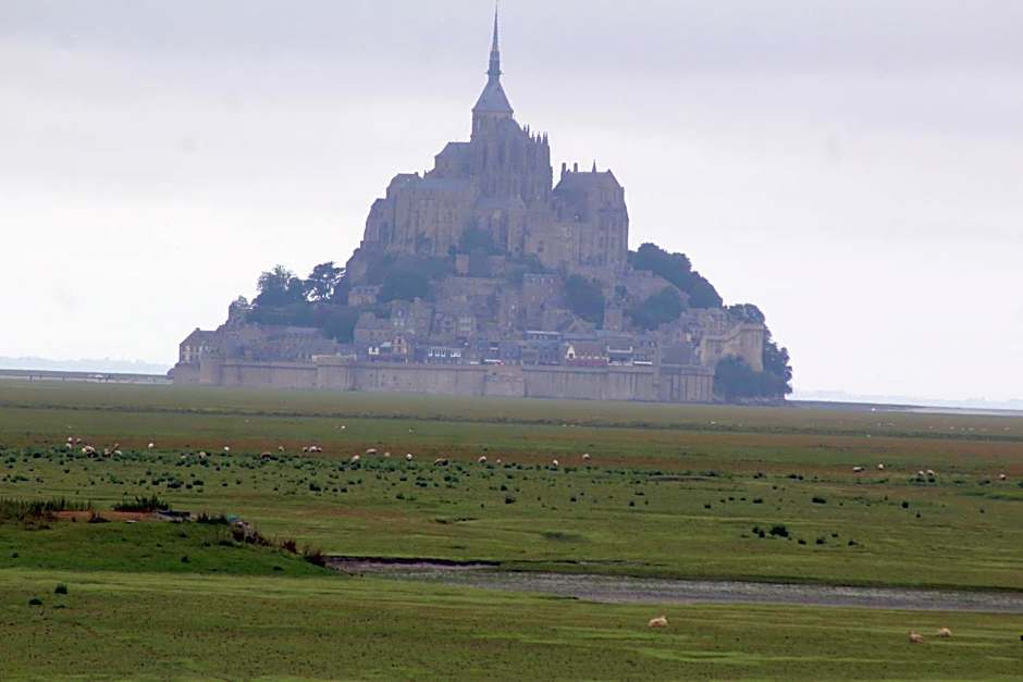 Le Marquis De La Guintre