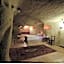 Jerveni Cave Hotel