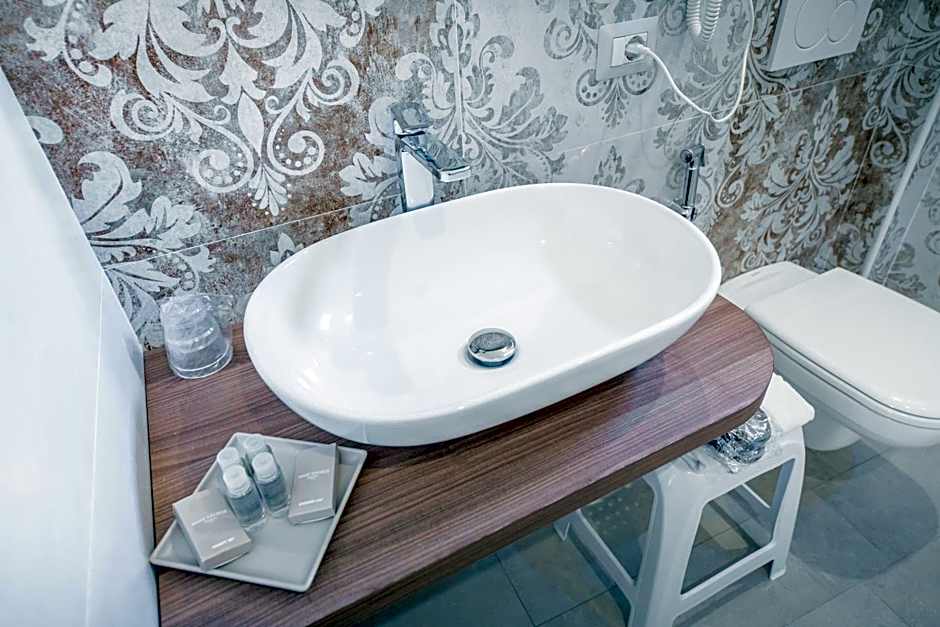 Ossuna Bay Hotel Boutique