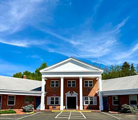 Governor House Inn Arlington/Falls Church