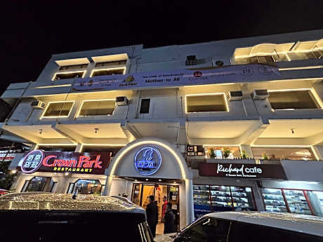 Crown Hotel