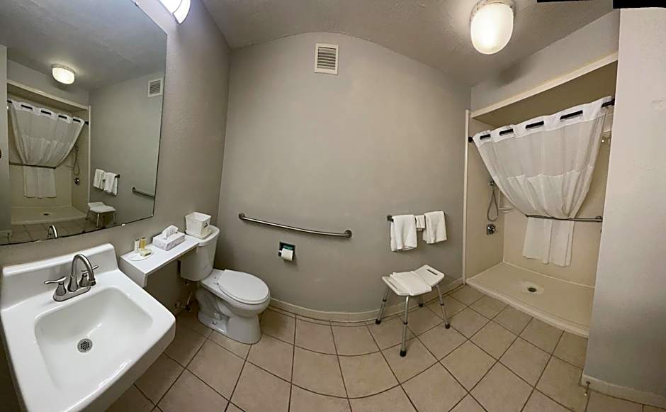 Days Inn by Wyndham Lake Park/Valdosta