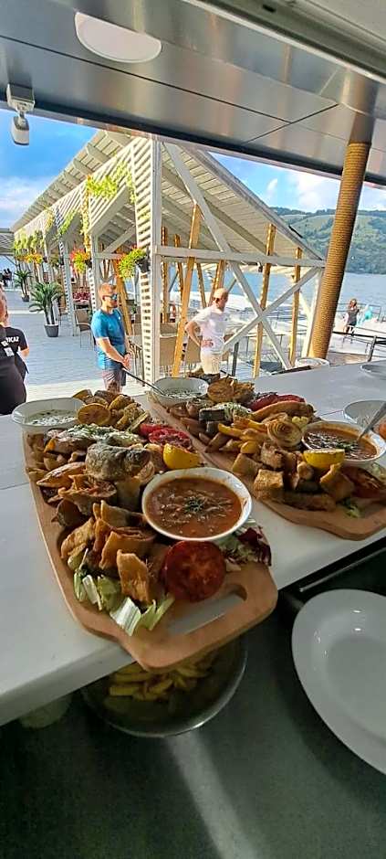 Hotel Pescarus Port Bicaz