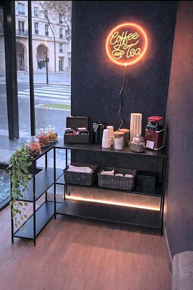 Est Hotel