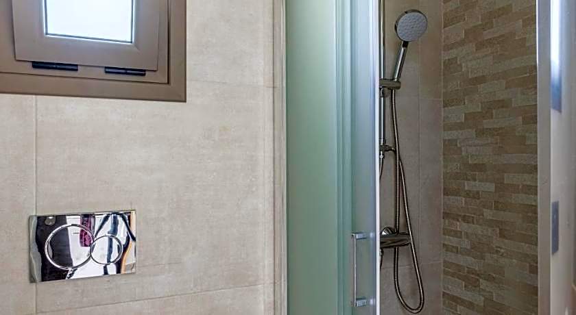 Lefkis apartments & studios