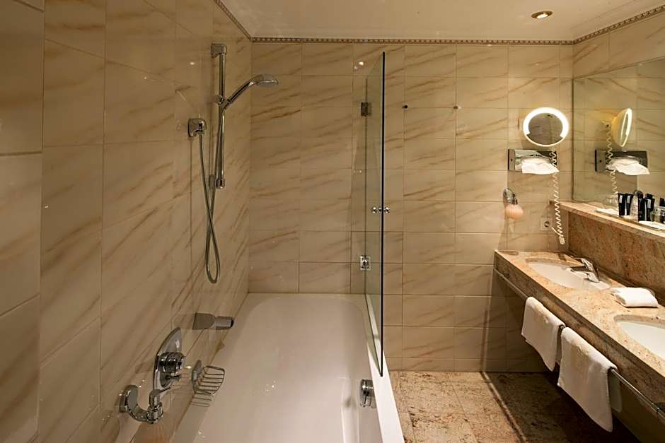 Hotel & Chalet Montana